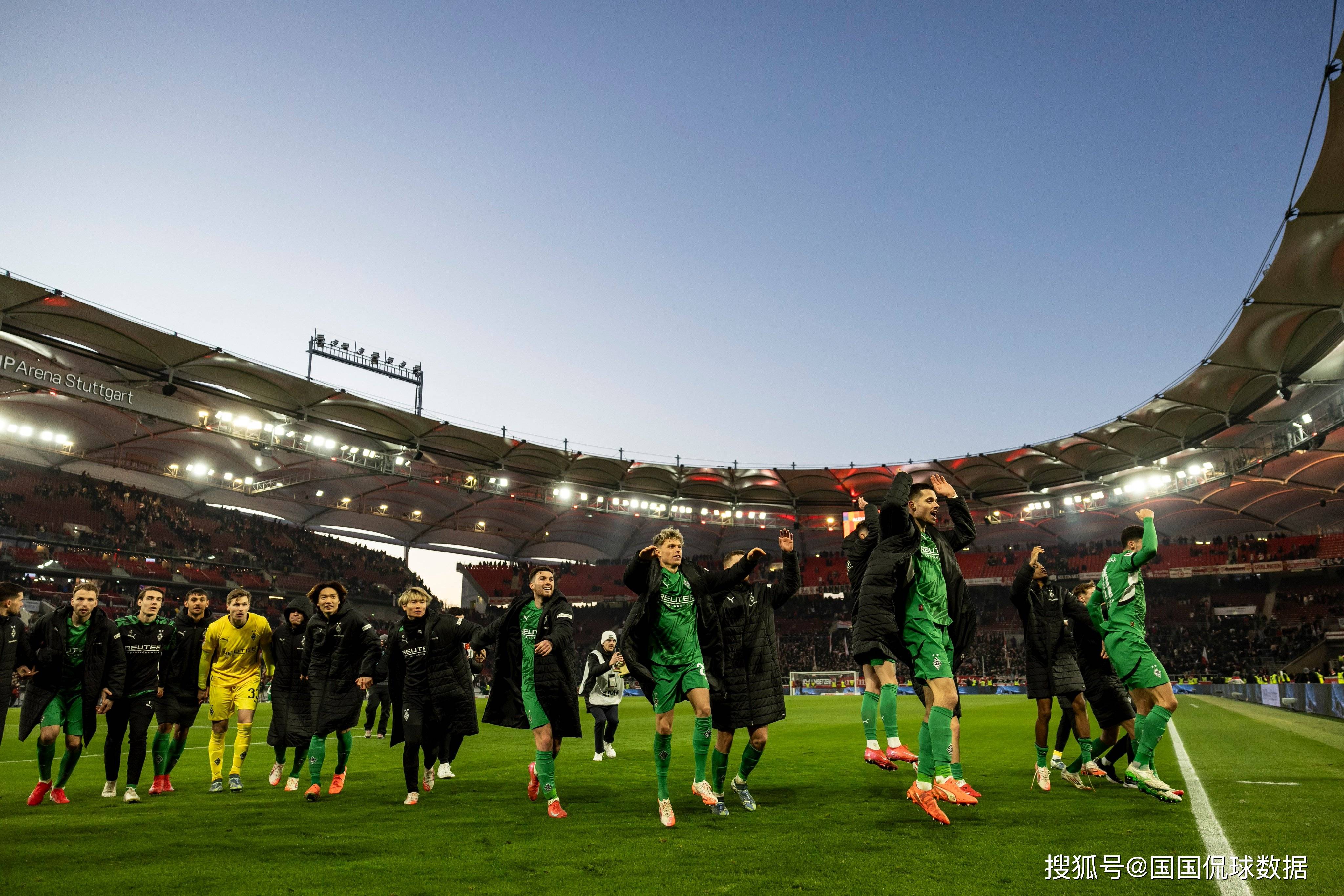 咪咕娱乐网站 -包含加时末段体能课后，曼城遗憾出局备战德甲，更衣室稳定，轮换策略成焦点的词条